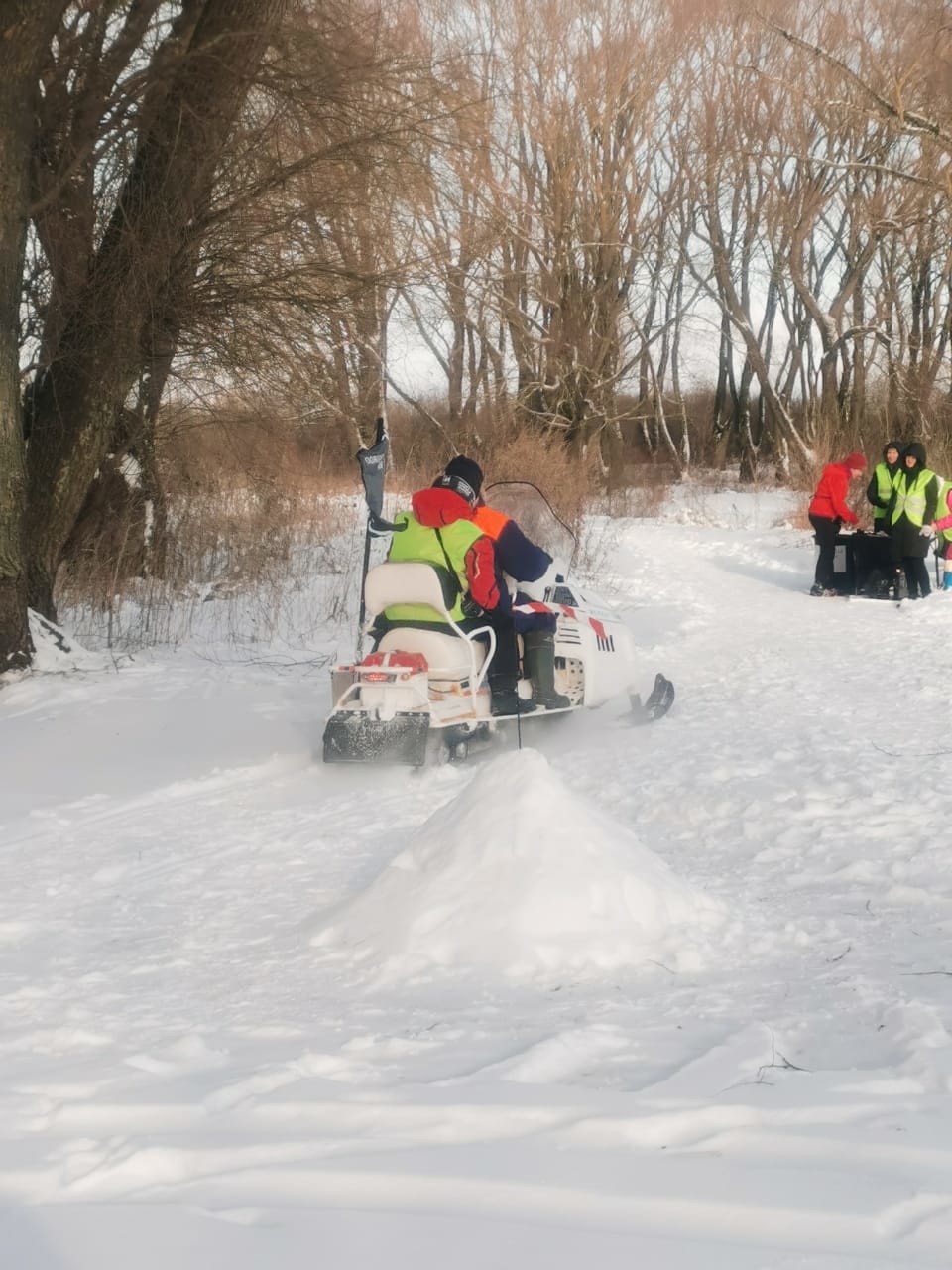 Зимние проведения. Зимний трейловый забег Novgorod Ice. МЧС зимой. Великий Новгород зимний трейк Новгород айс соревнования. Новгородская область зима.